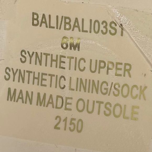 Steve Madden Women's Bali Heeled Sandal, Gold. Wrap around ankle strap. Size 6 - Picture 8 of 8